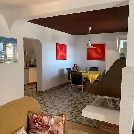 Josie's Apartment Pjescana Uvala